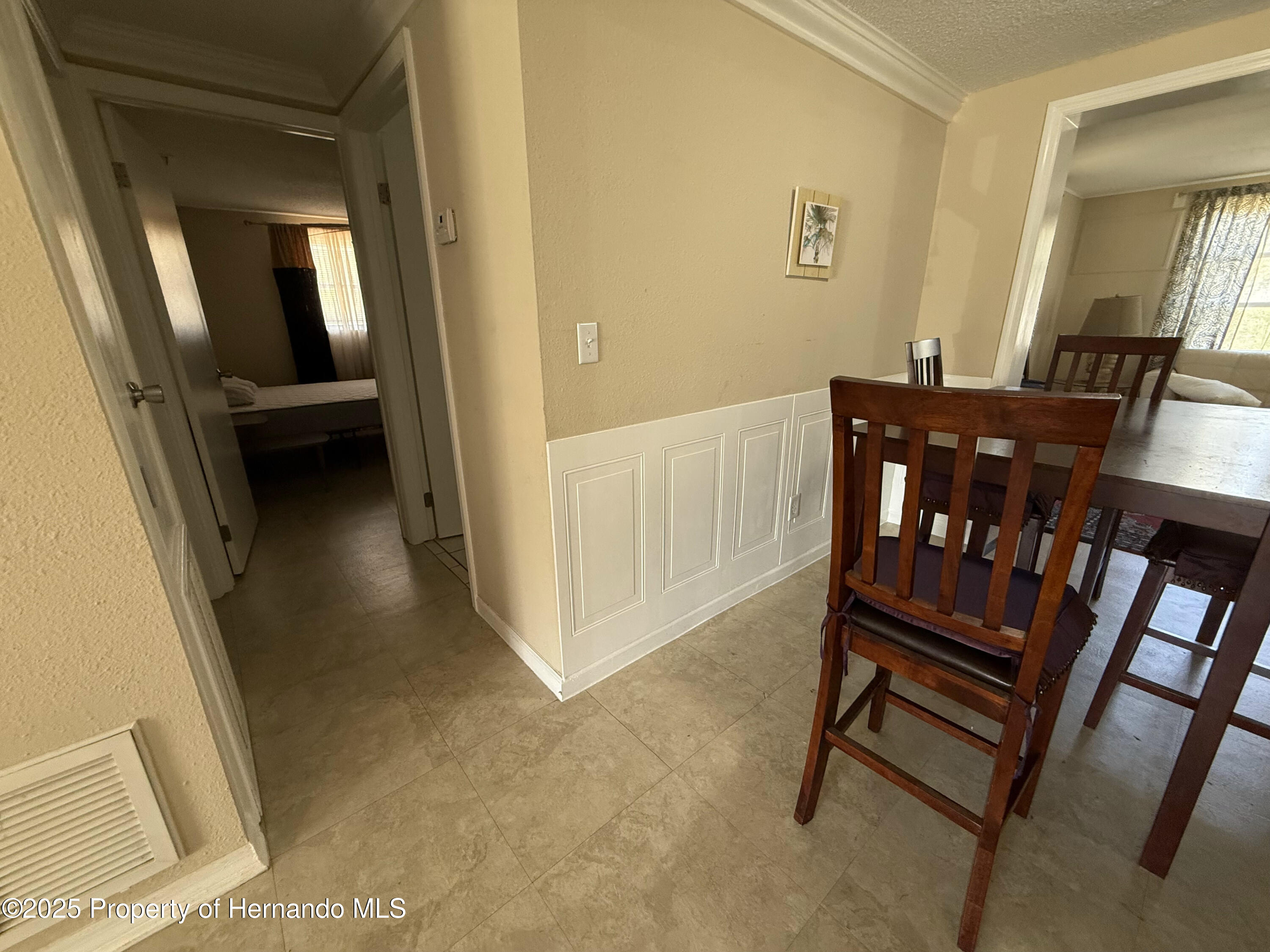 5791 W Holiday Street