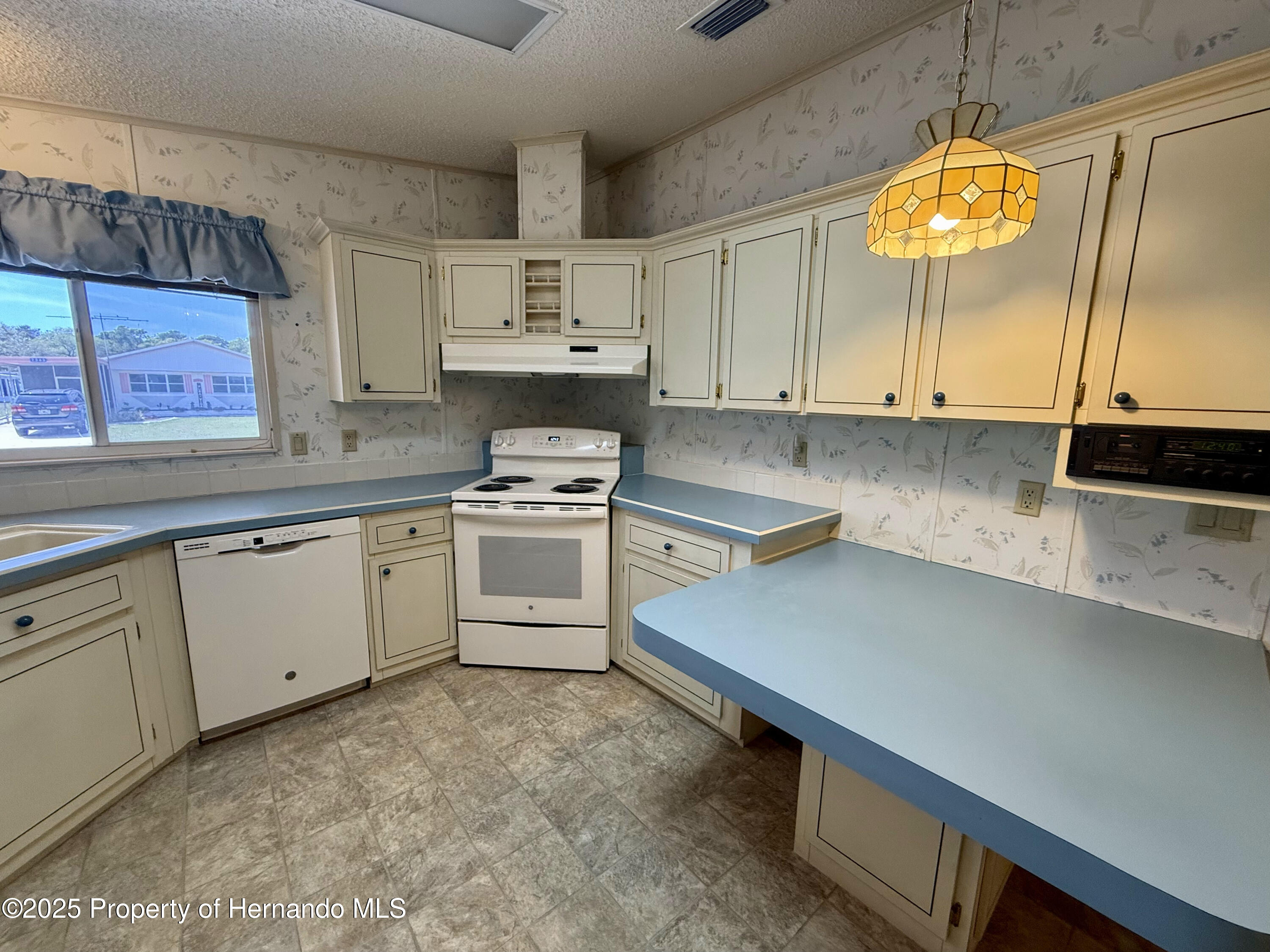 7358 First Loop Avenue