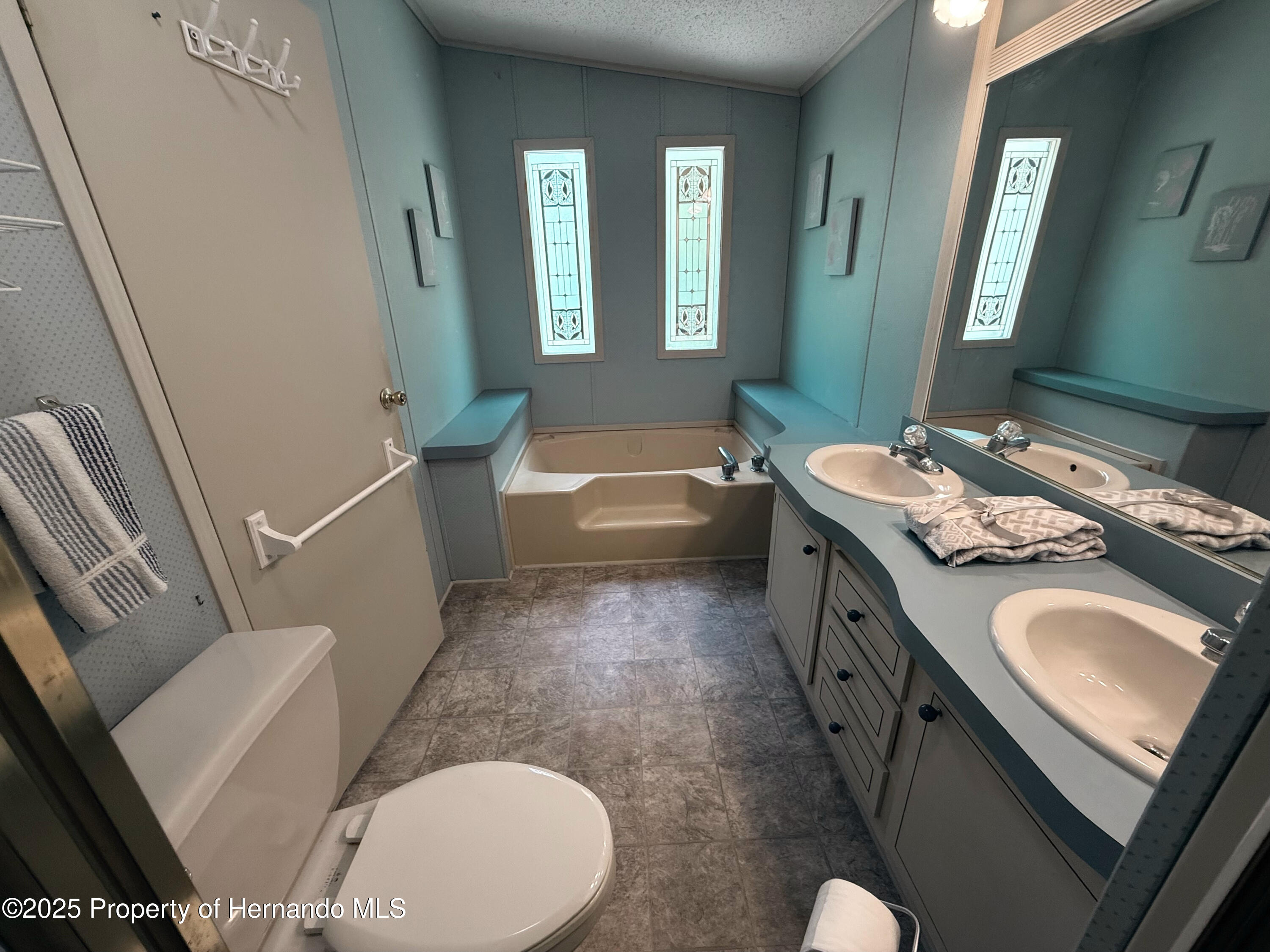 7358 First Loop Avenue