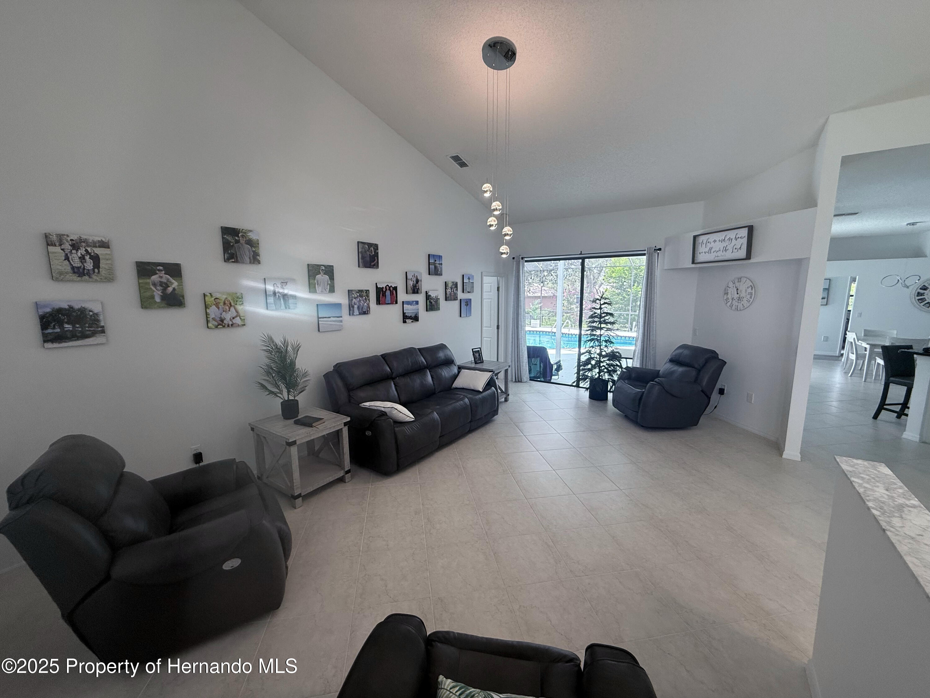 199 N Crystal Meadow Path