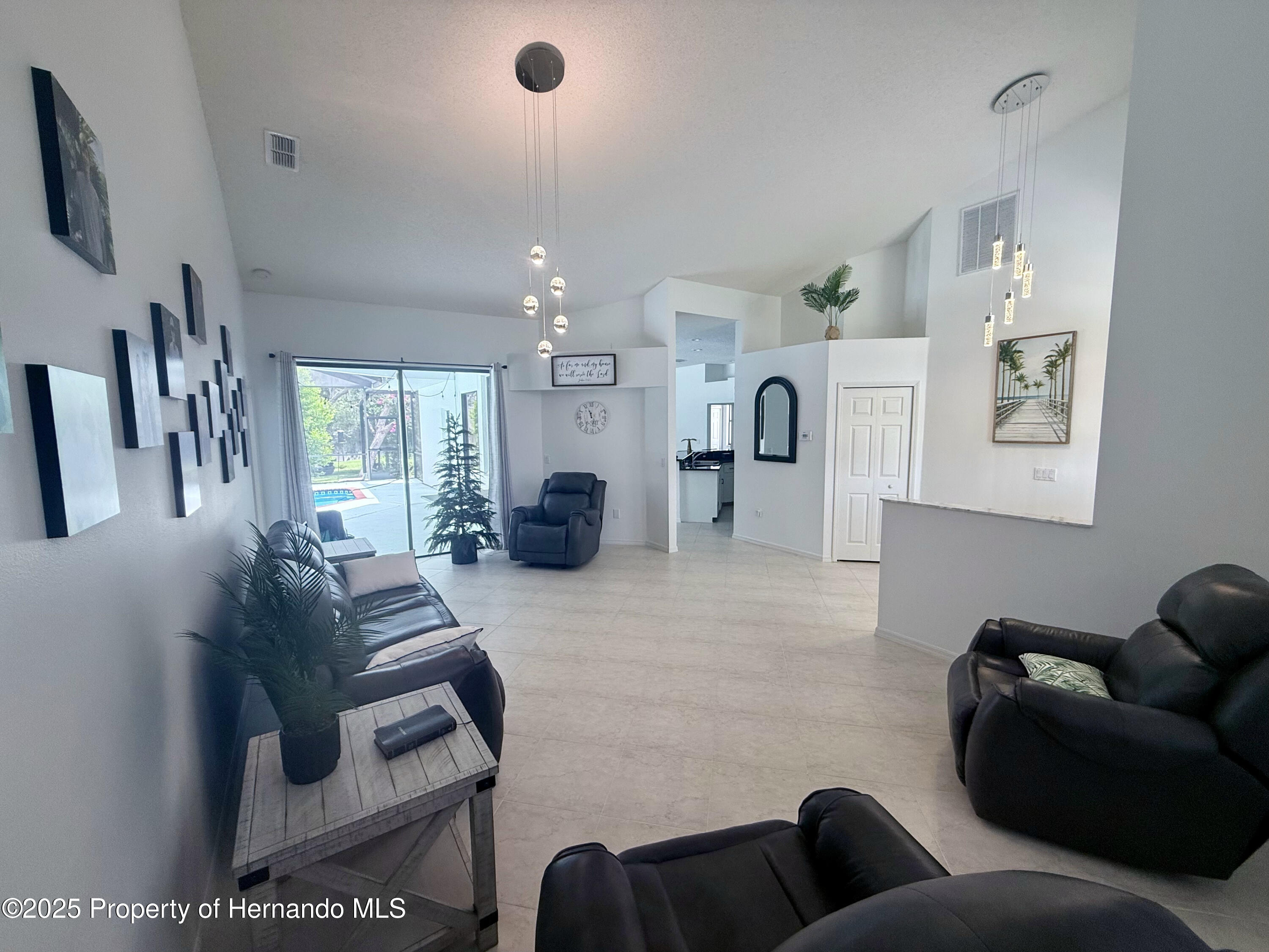 199 N Crystal Meadow Path