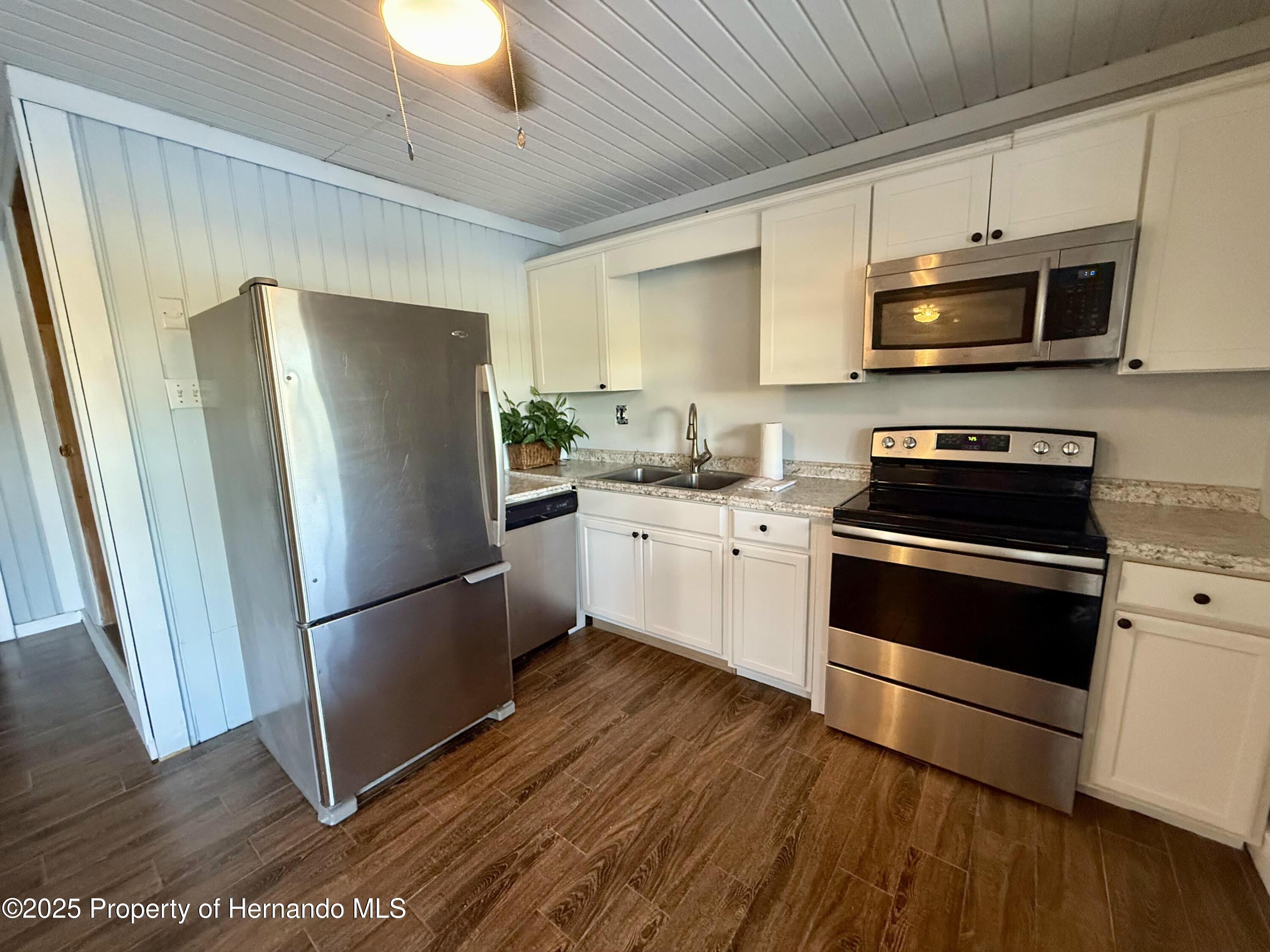 3338 Fernleaf Drive