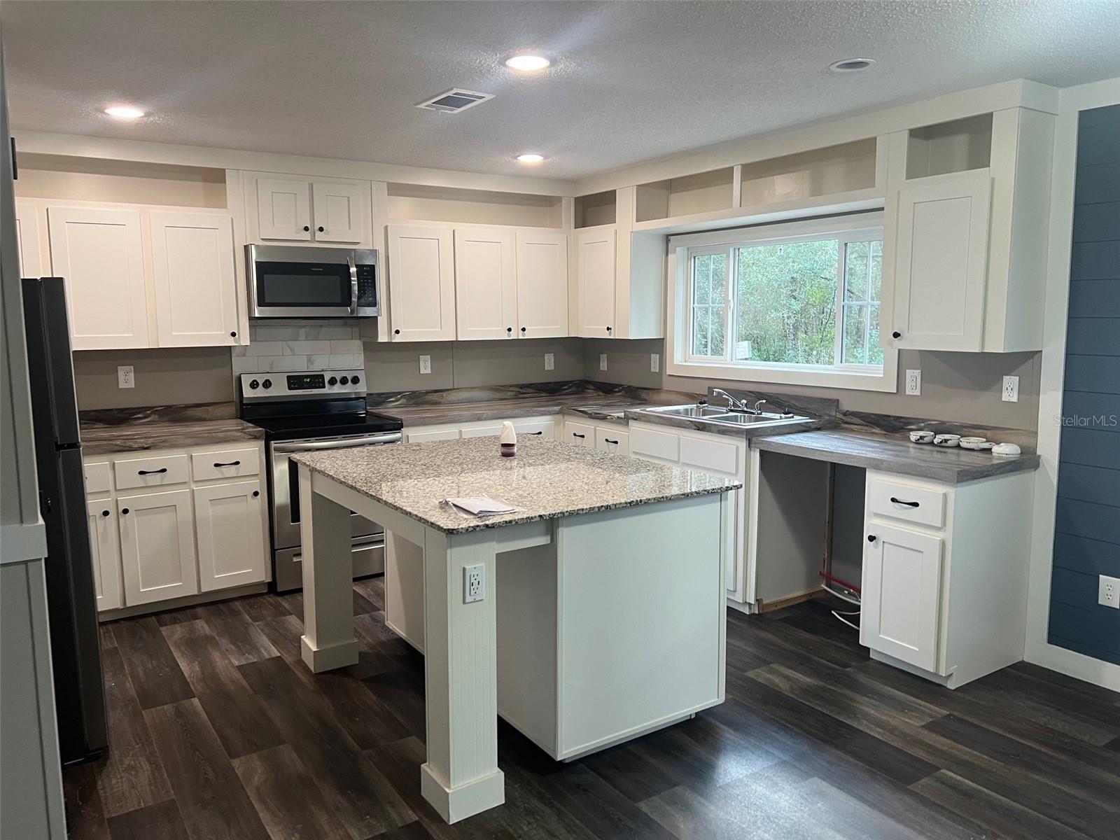 6434 W CHERRYWOOD ST