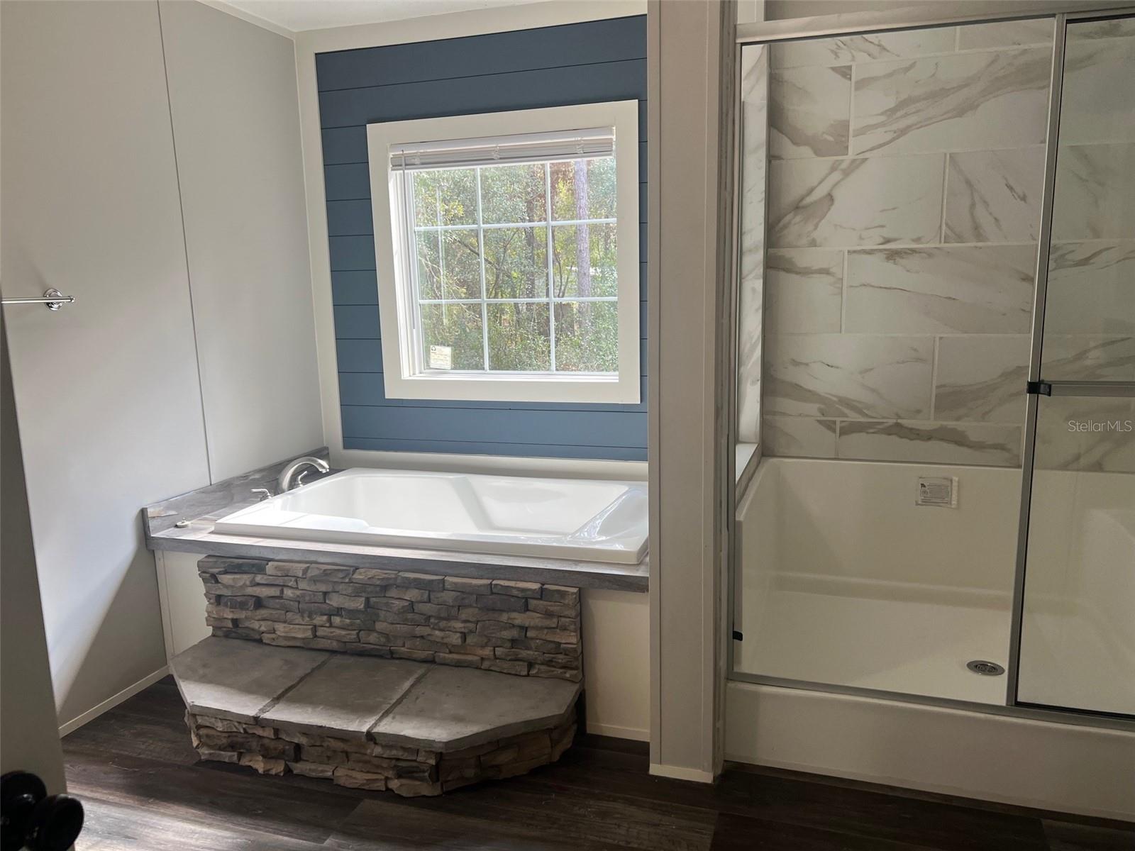 6434 W CHERRYWOOD ST