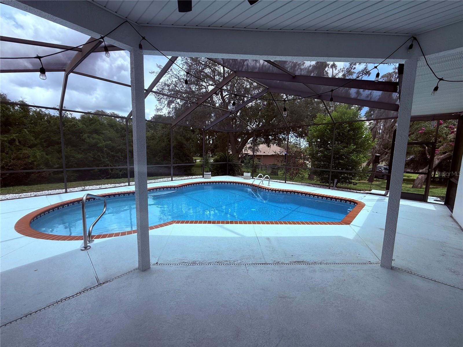 199 N CRYSTAL MEADOW PATH