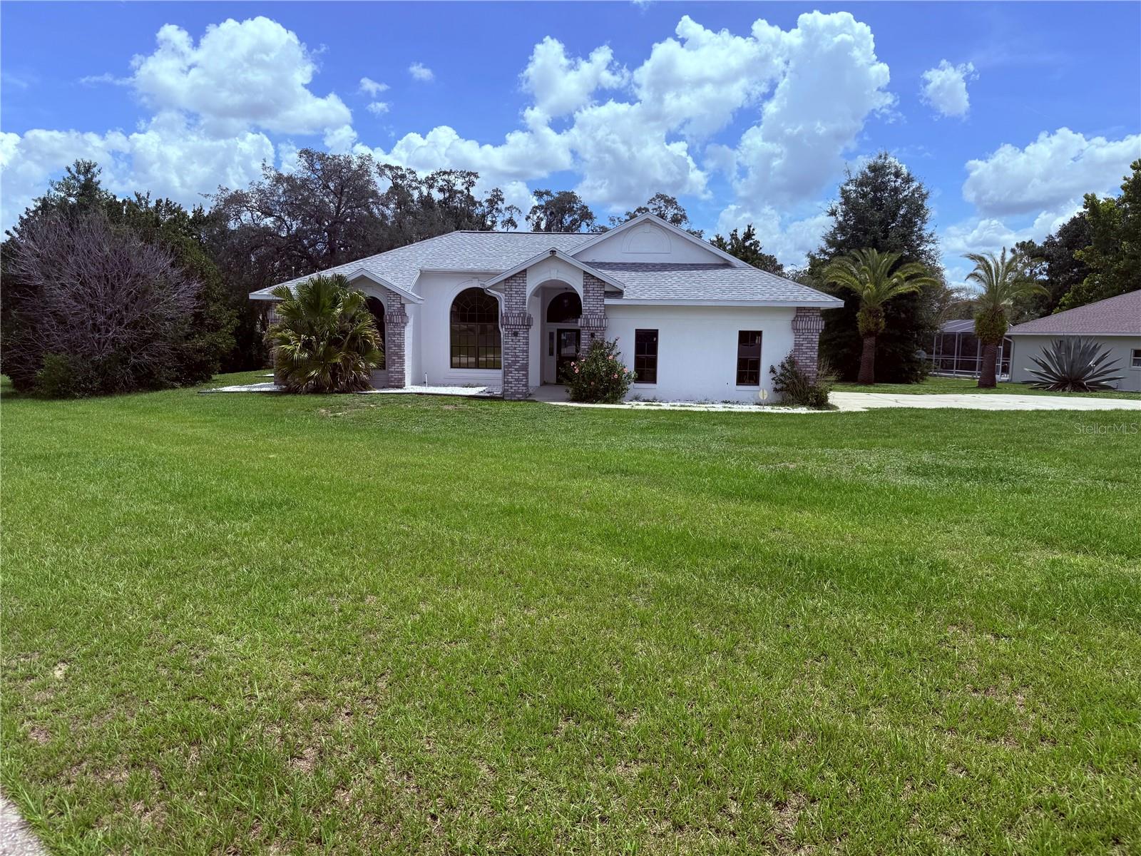 199 N CRYSTAL MEADOW PATH