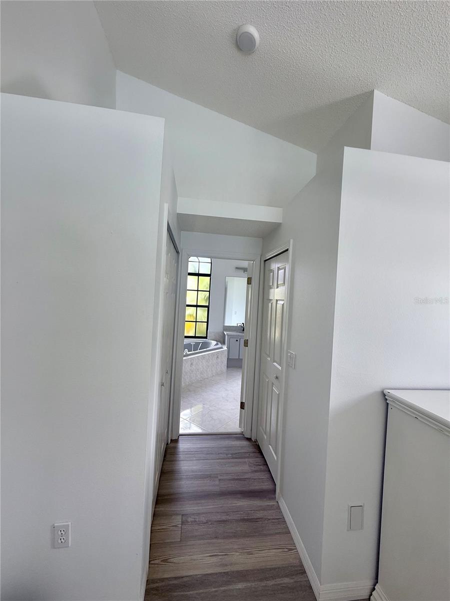 199 N CRYSTAL MEADOW PATH