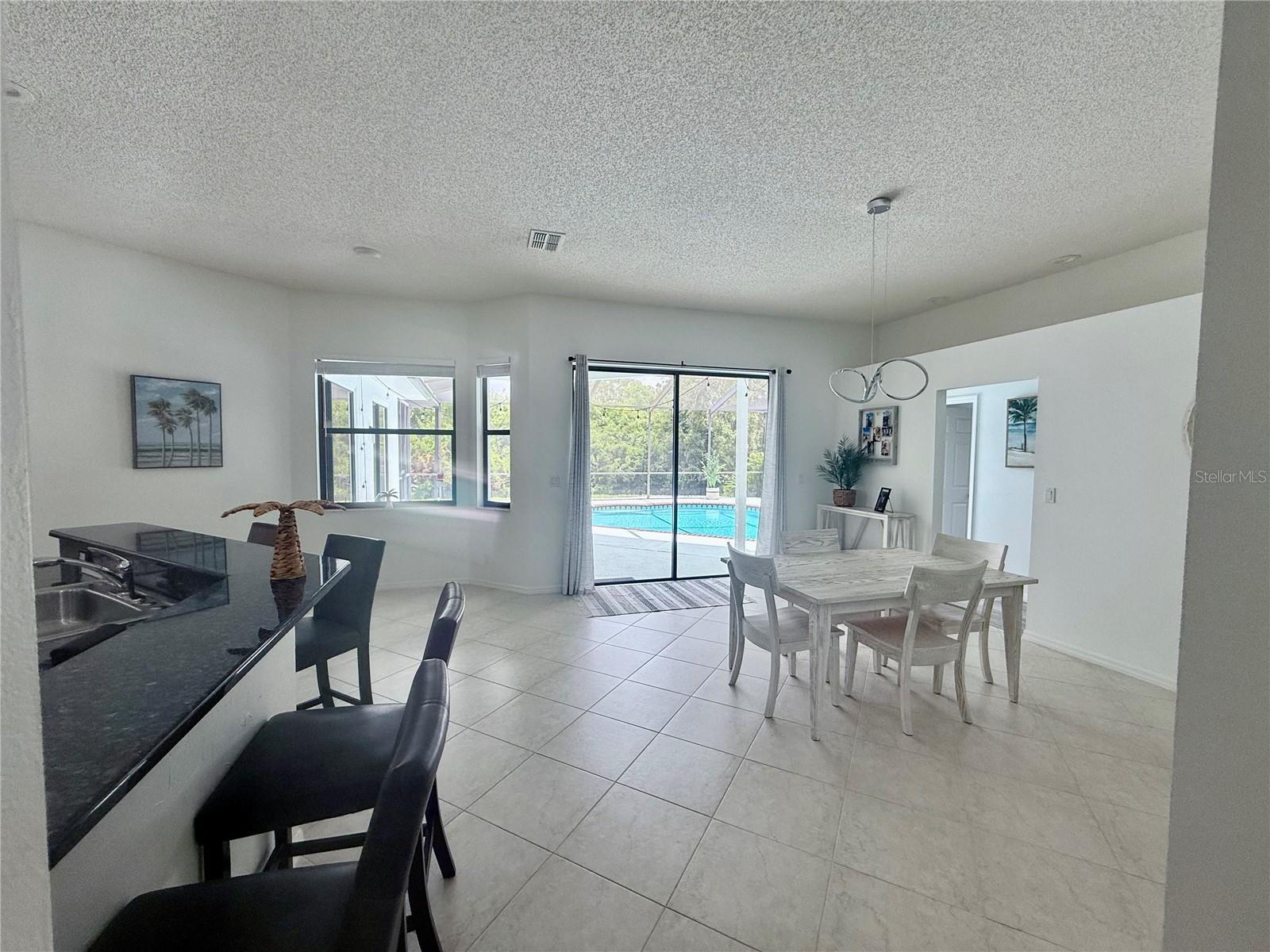 199 N CRYSTAL MEADOW PATH