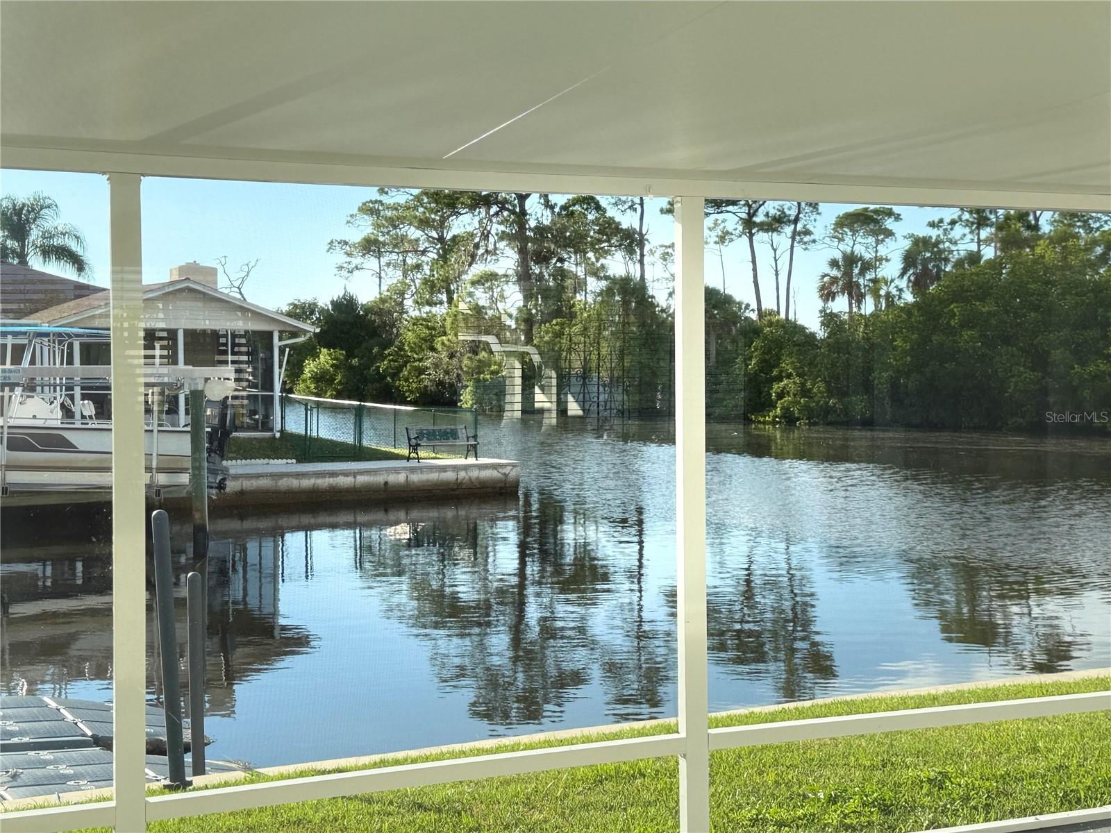 9927 ISLAND HARBOR DR