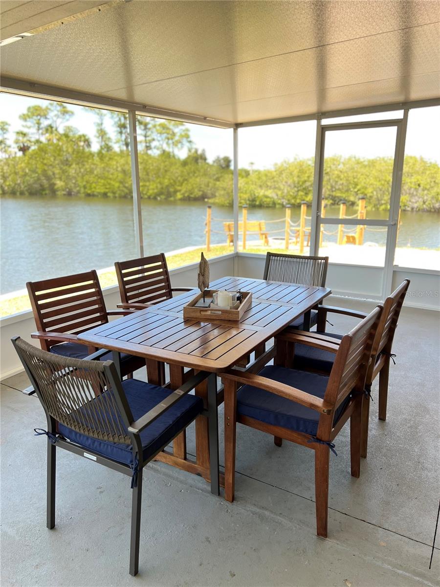 9927 ISLAND HARBOR DR