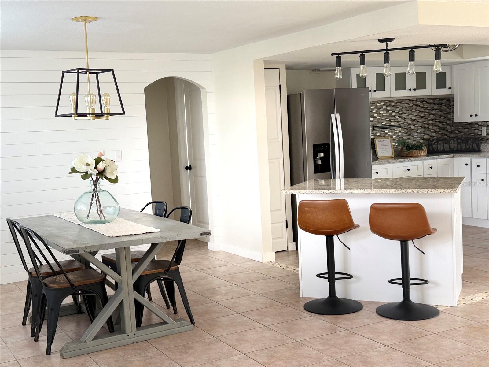 9927 ISLAND HARBOR DR