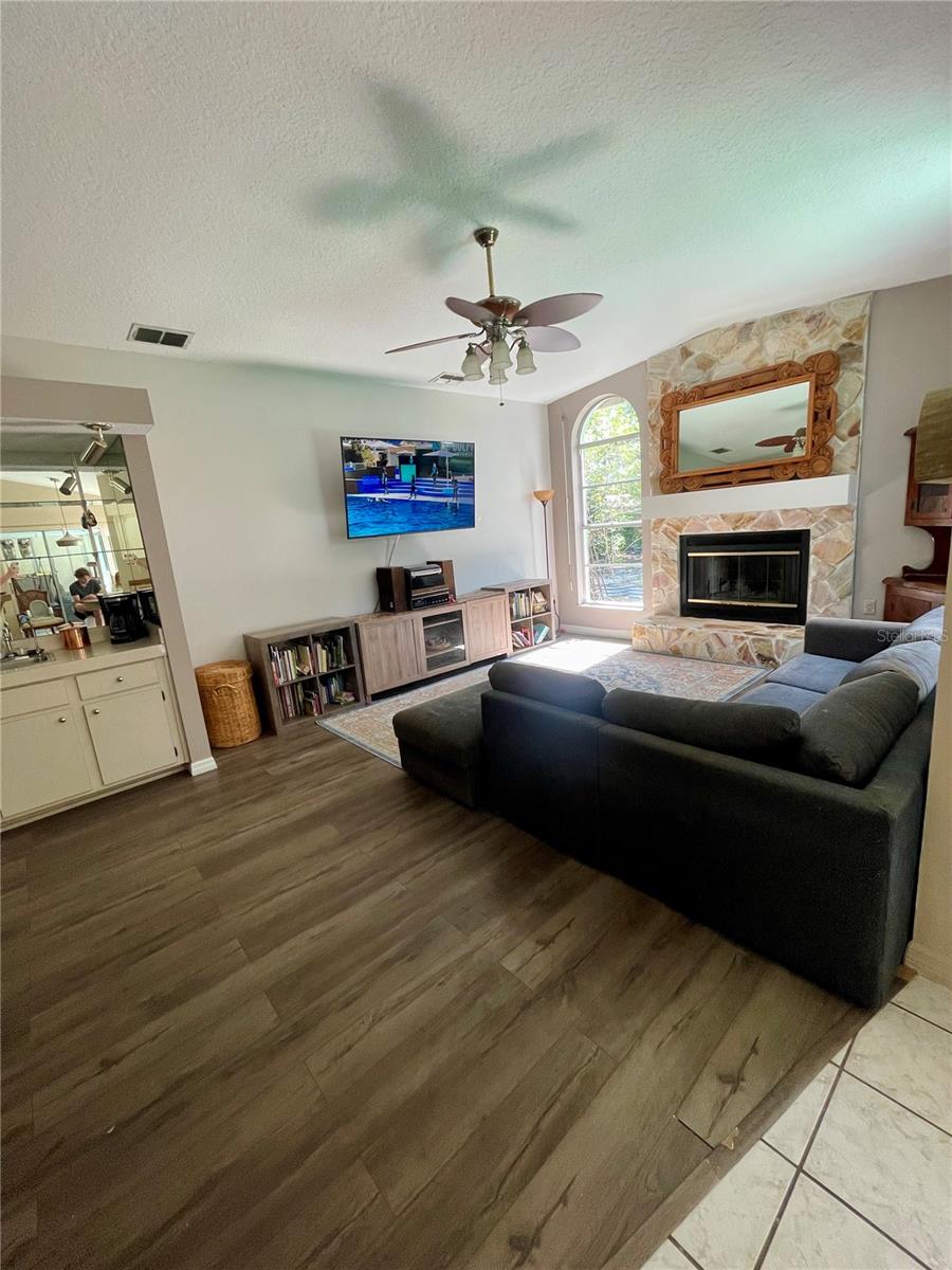 2156 NEW AZORA RD