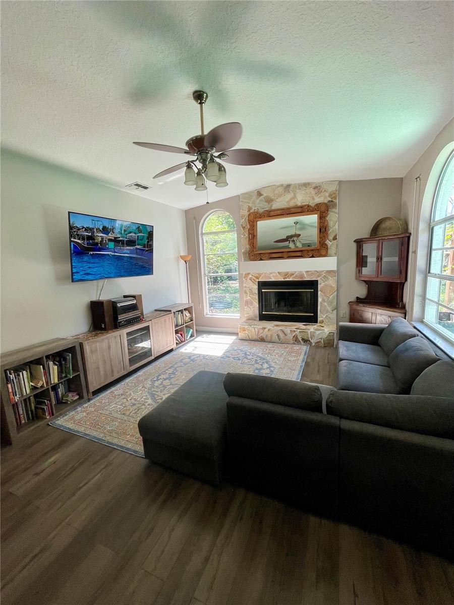 2156 NEW AZORA RD