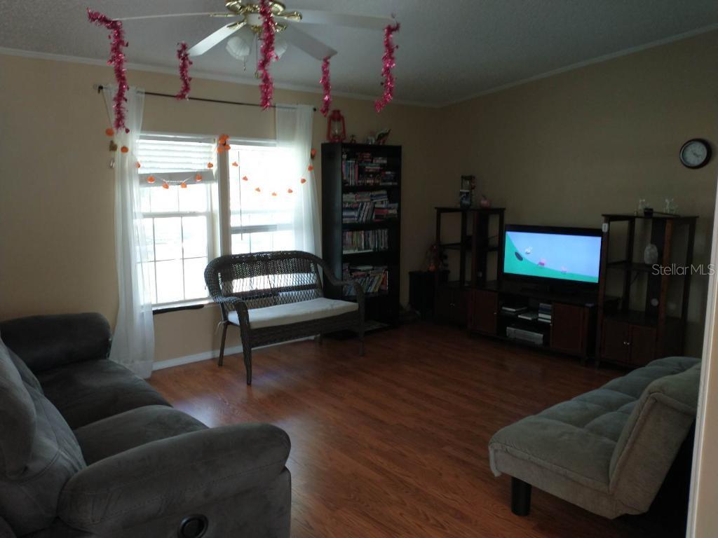 2042 S SUNWOOD PT