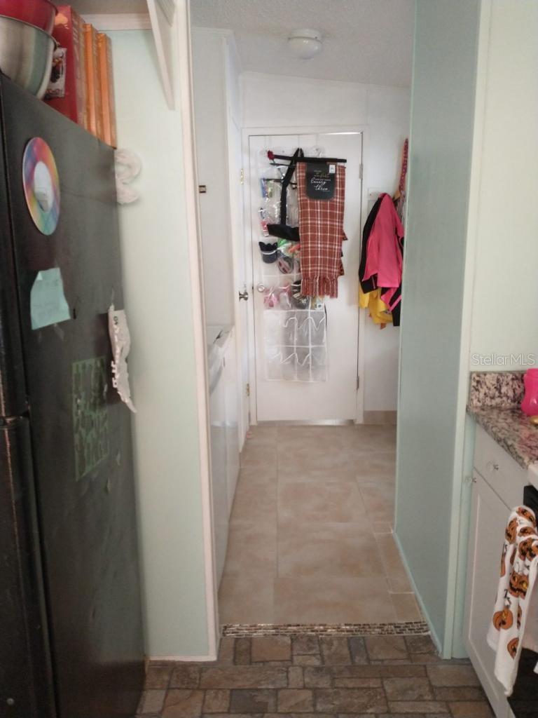 2042 S SUNWOOD PT