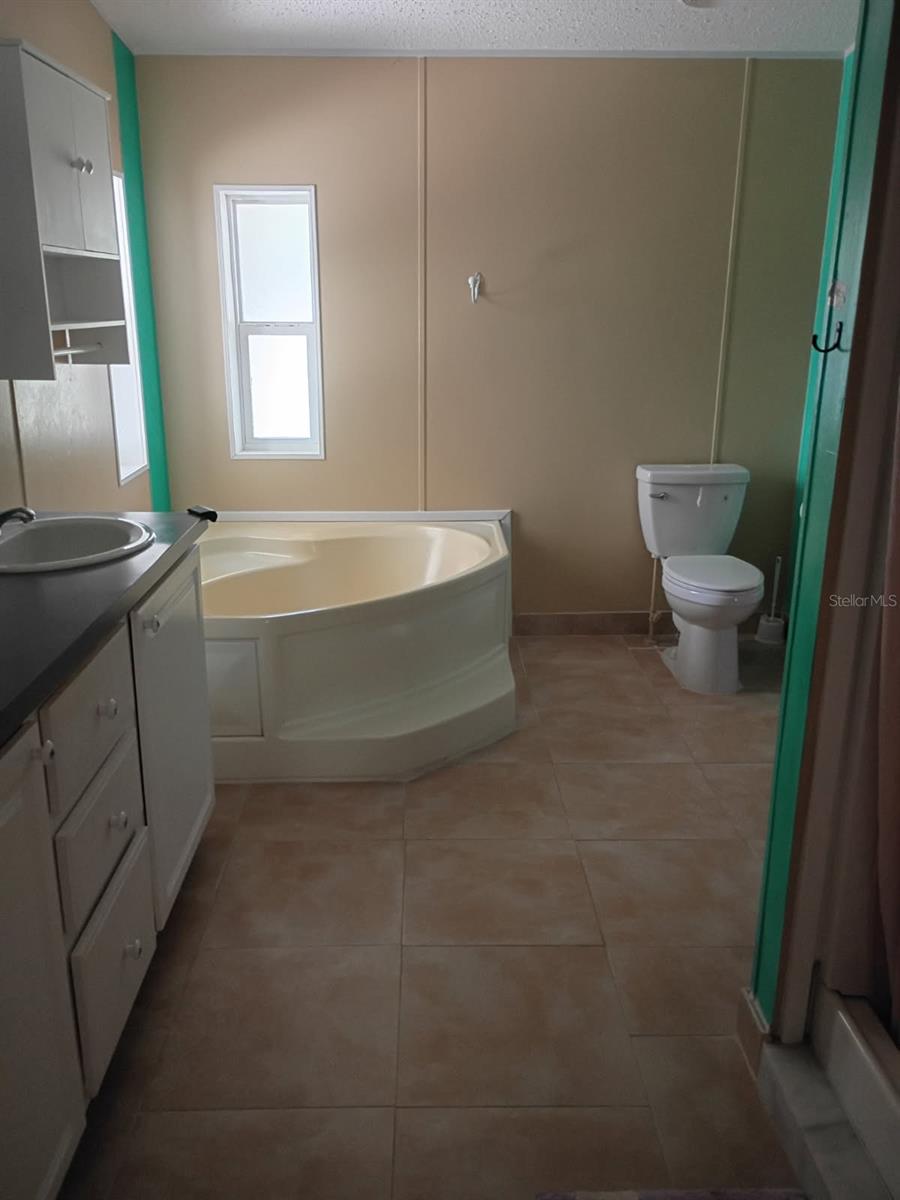 2042 S SUNWOOD PT