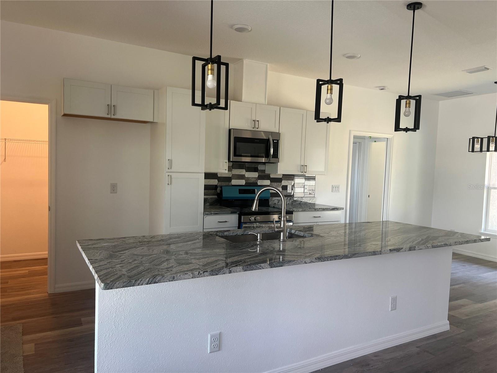 12456 HOUSE FINCH RD