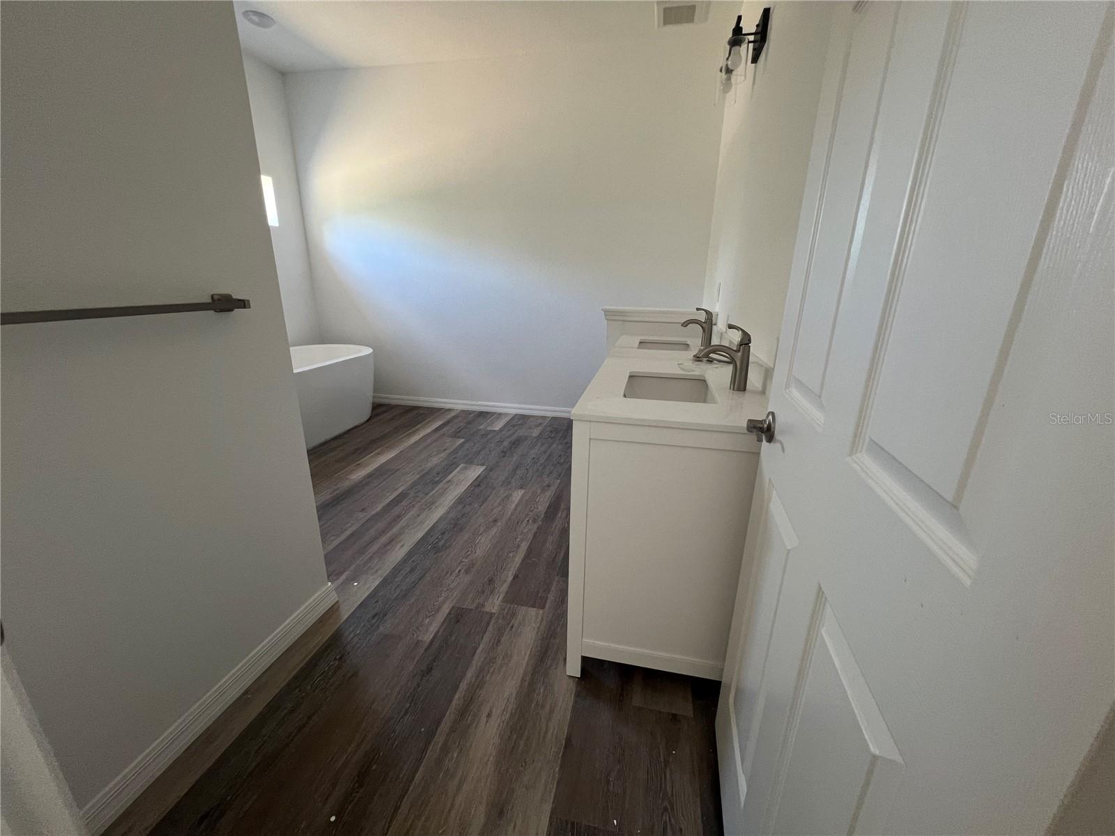 12456 HOUSE FINCH RD