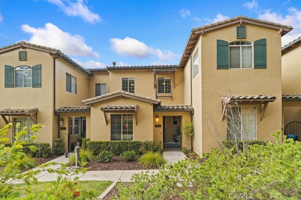 1153 Spring Azure