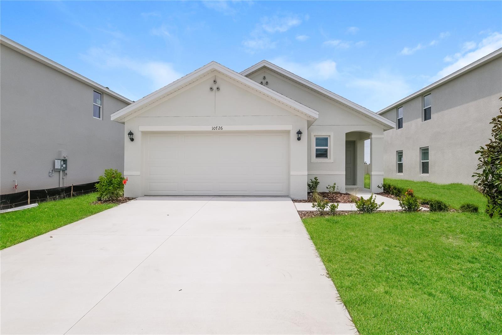 10726 HIDDEN BANKS GLN