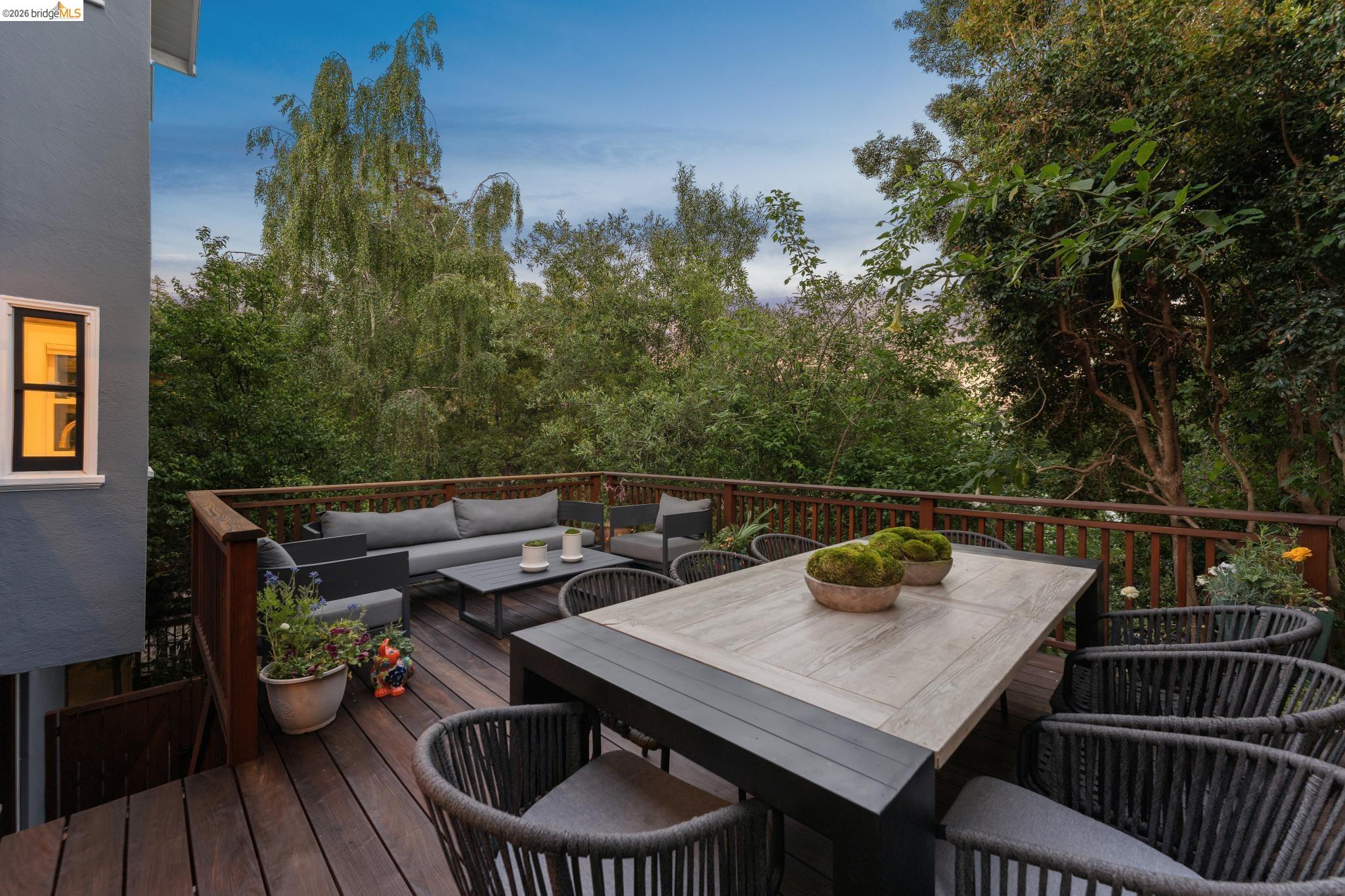 1858 San Lorenzo Ave