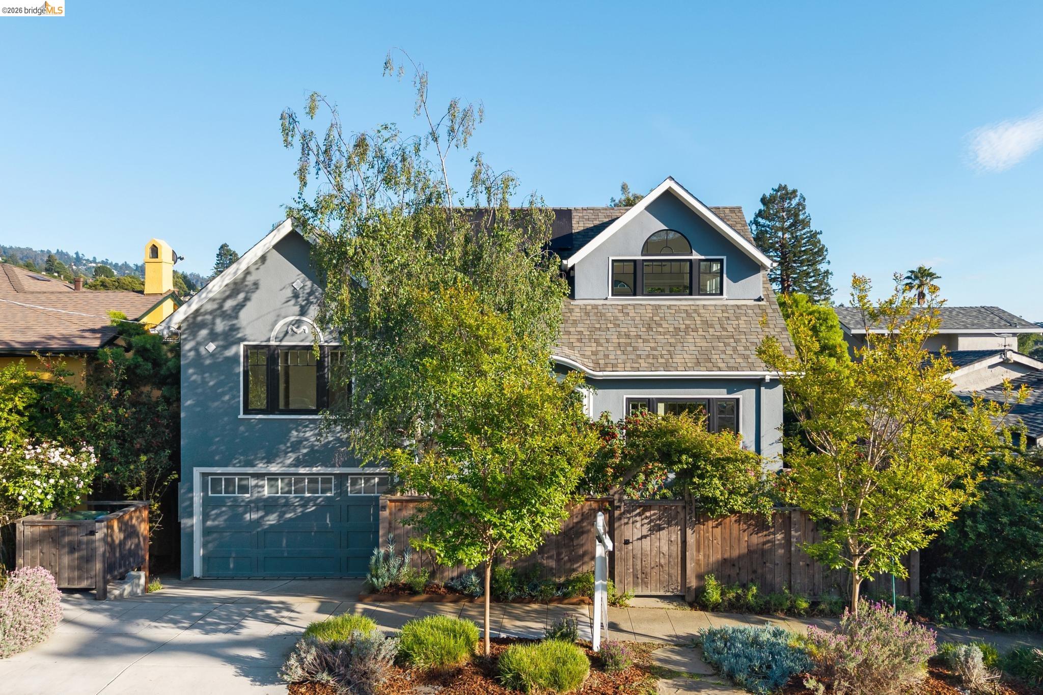 1858 San Lorenzo Ave