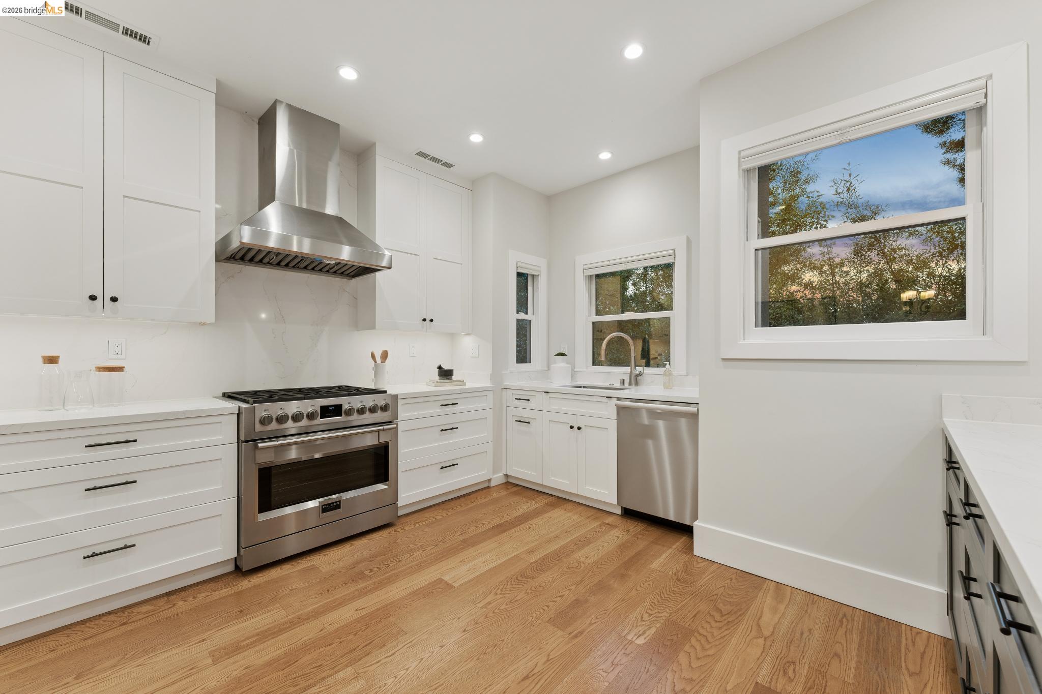 1858 San Lorenzo Ave