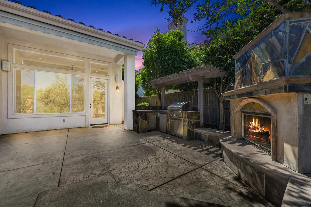 1729 Dornie Circle
