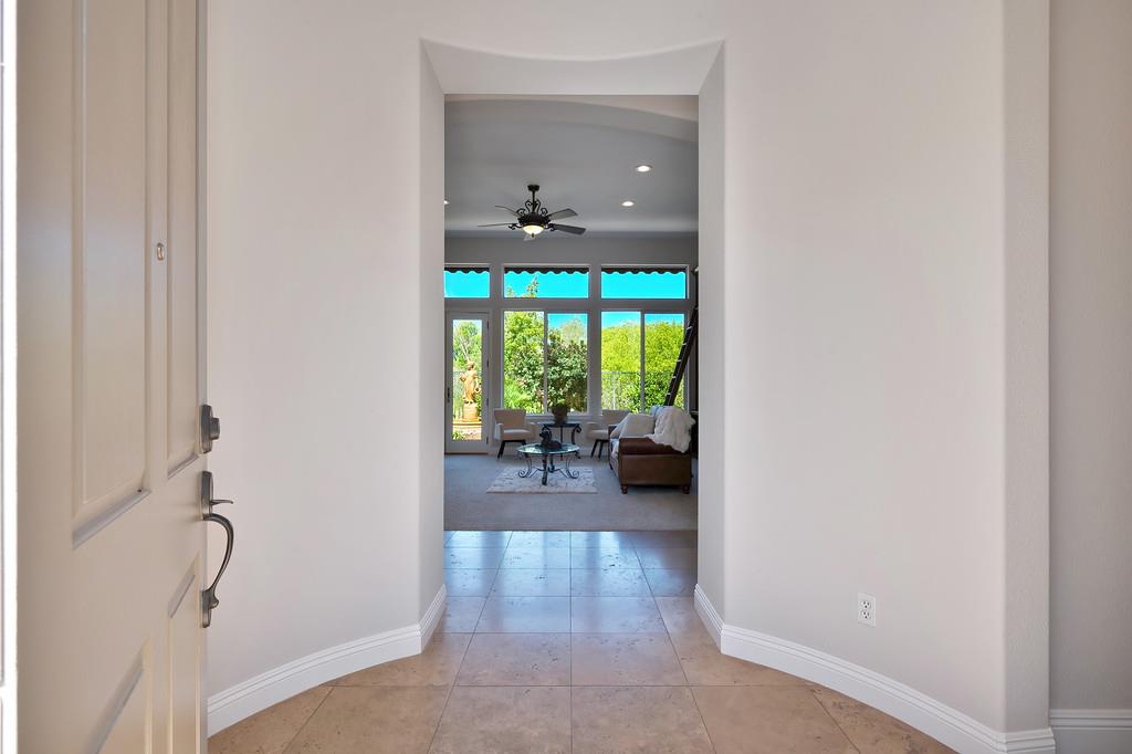 1729 Dornie Circle