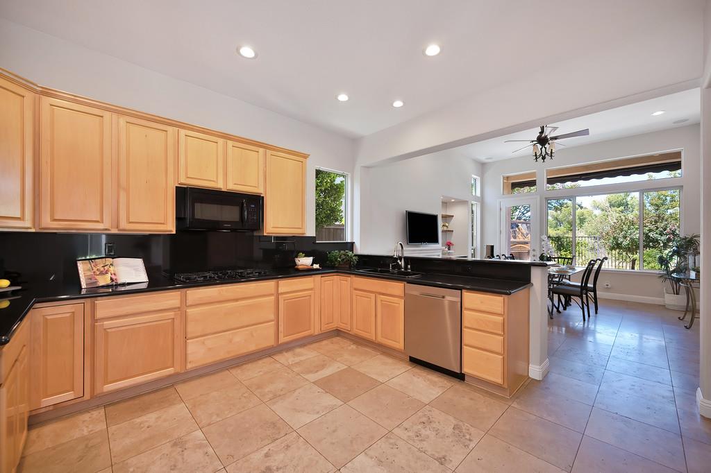 1729 Dornie Circle