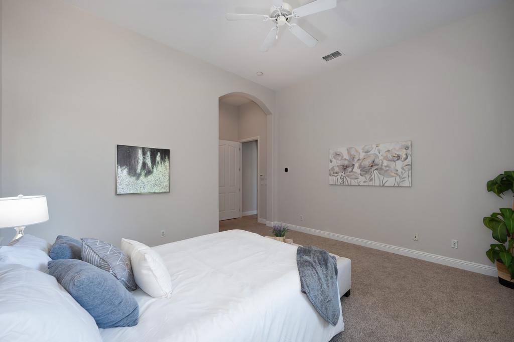1729 Dornie Circle