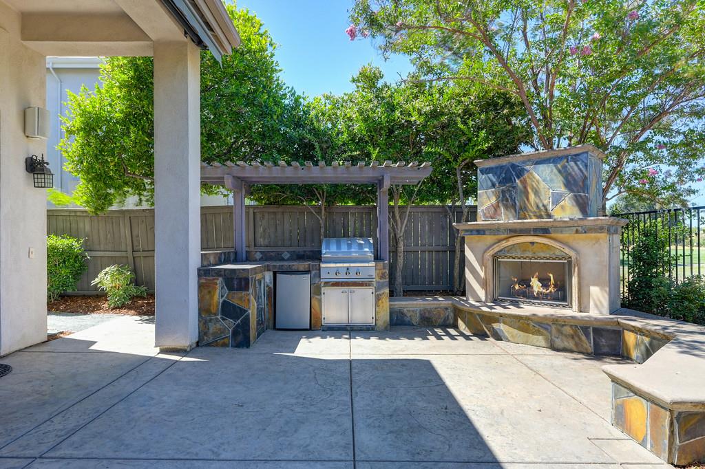1729 Dornie Circle