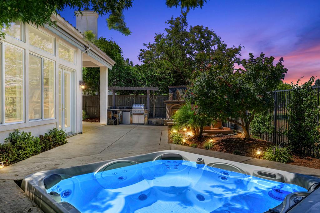 1729 Dornie Circle