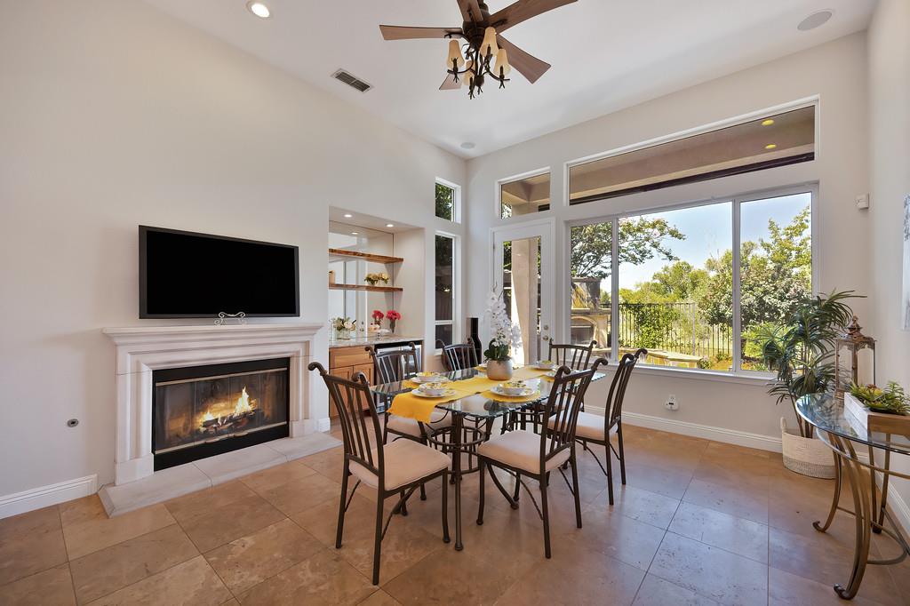 1729 Dornie Circle