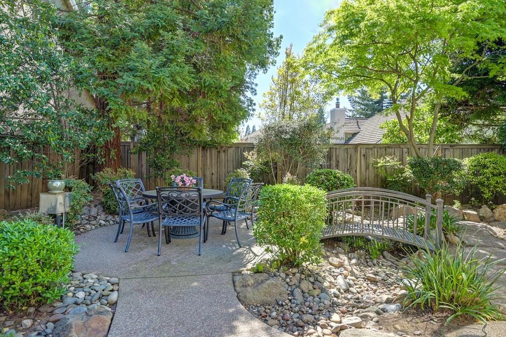 108 Copper Creek Drive
