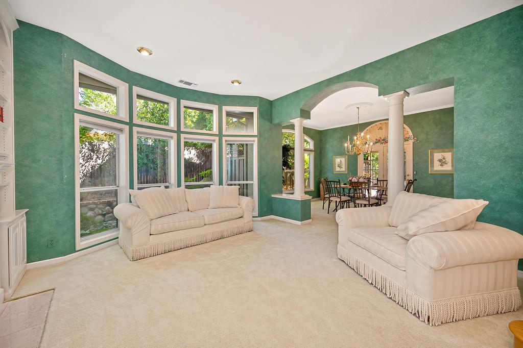 108 Copper Creek Drive