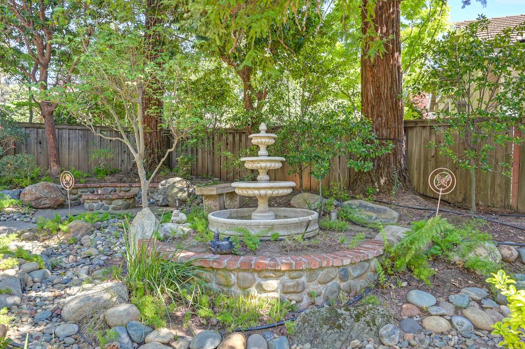108 Copper Creek Drive