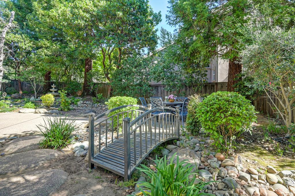 108 Copper Creek Drive