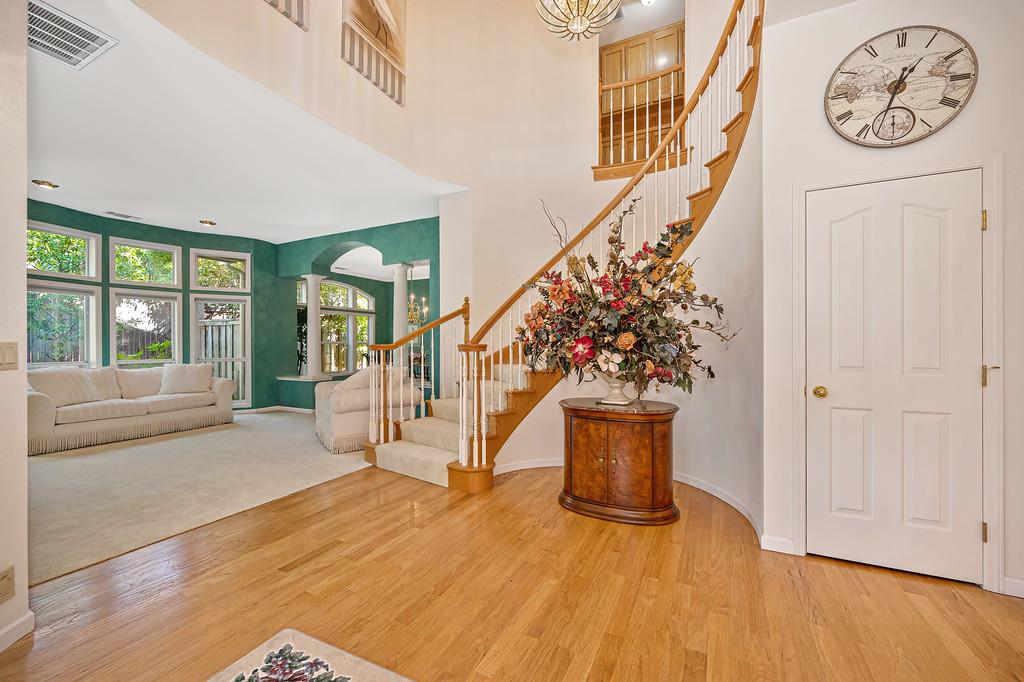 108 Copper Creek Drive