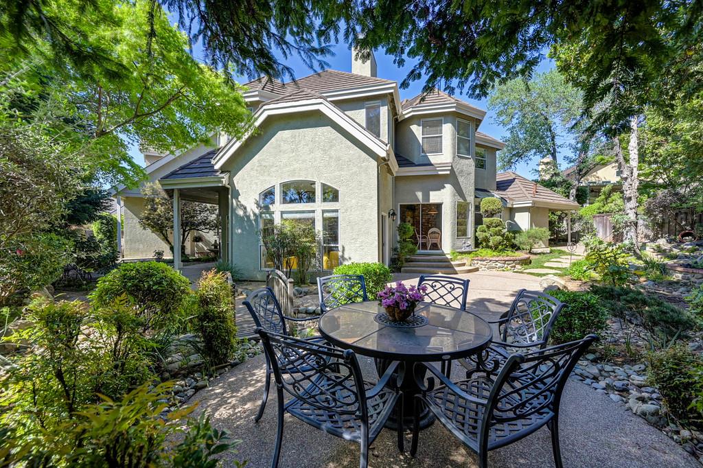 108 Copper Creek Drive