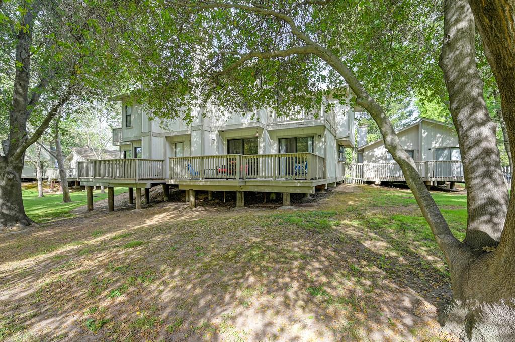 7542 Pomerol Lane