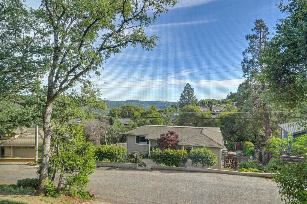 7542 Pomerol Lane