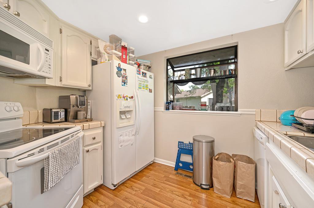 7542 Pomerol Lane
