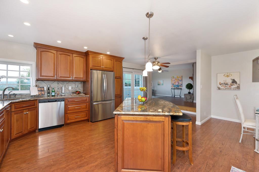 1244 Cold Springs