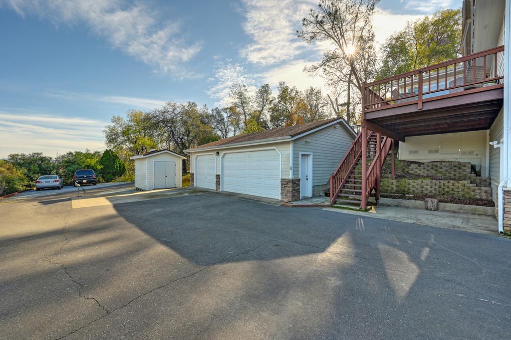 1244 Cold Springs