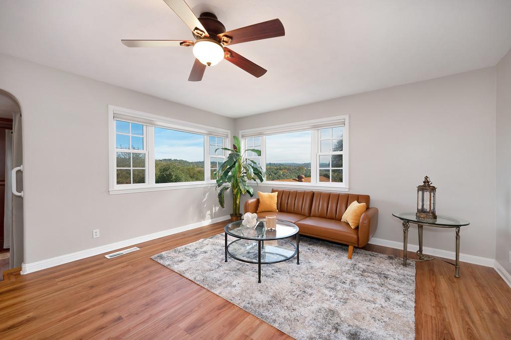 1244 Cold Springs