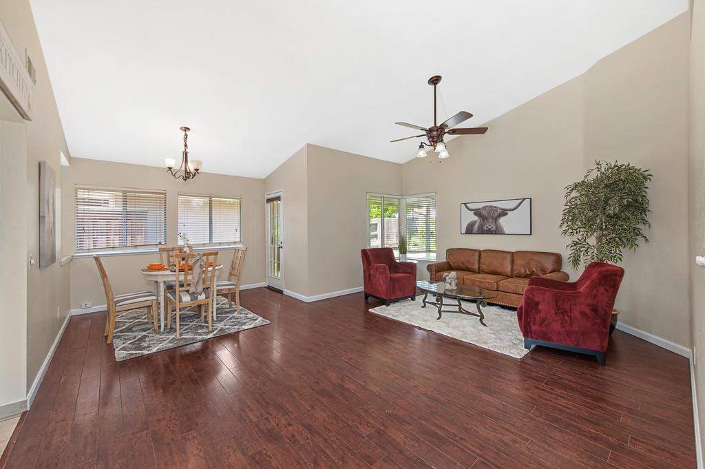 981 Vintage Oak Avenue