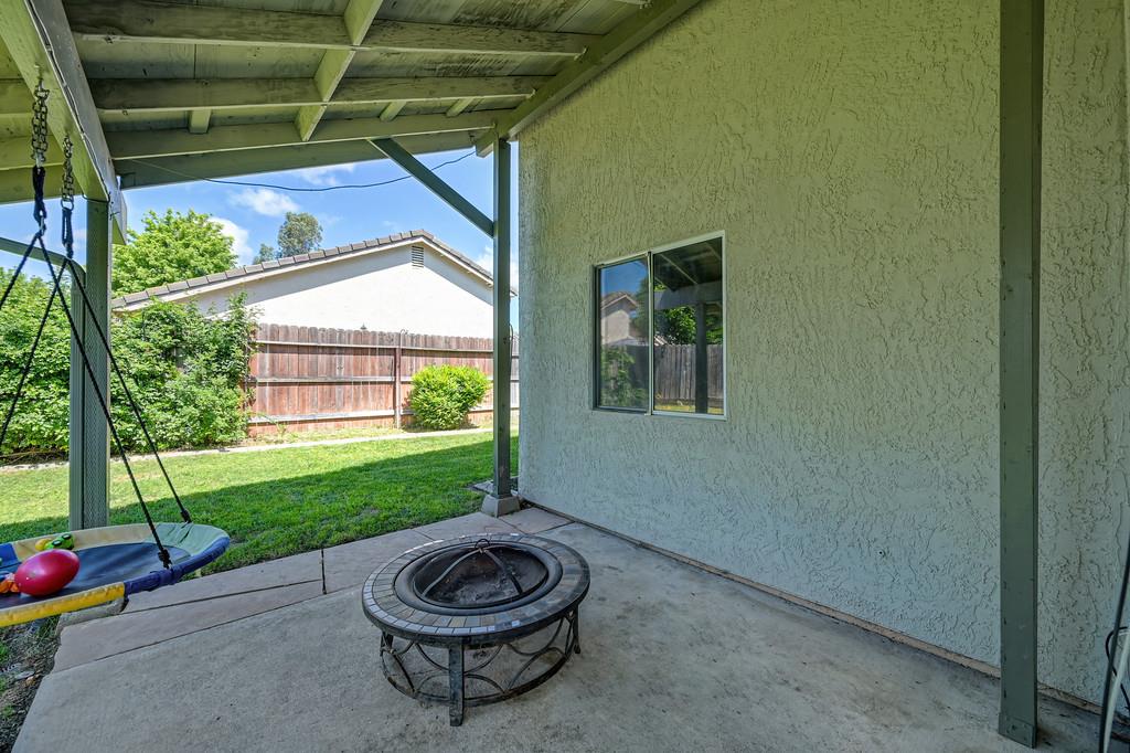 981 Vintage Oak Avenue