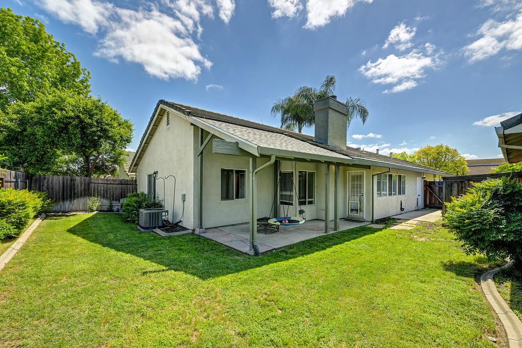 981 Vintage Oak Avenue