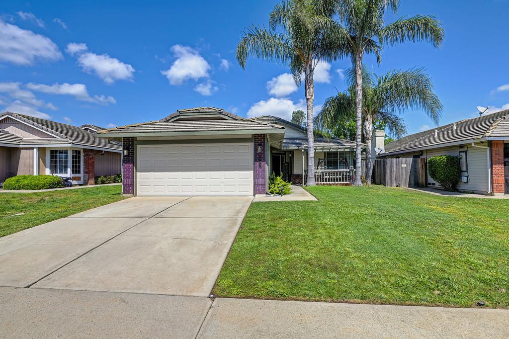 981 Vintage Oak Avenue